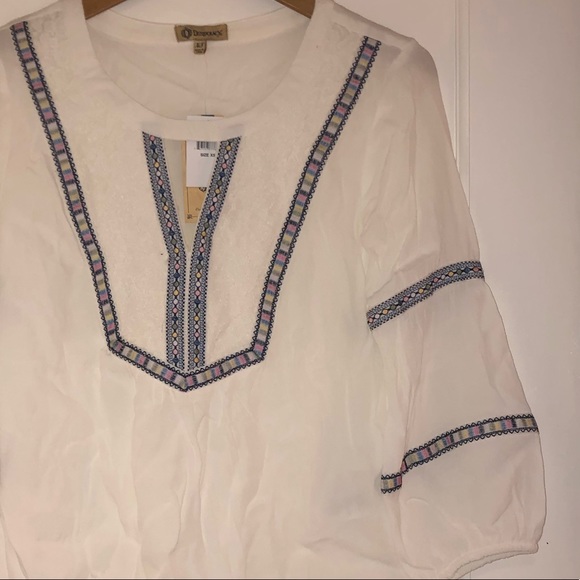 Democracy Tops - NWT Democracy high/low top.  XS. Breezy and cute!